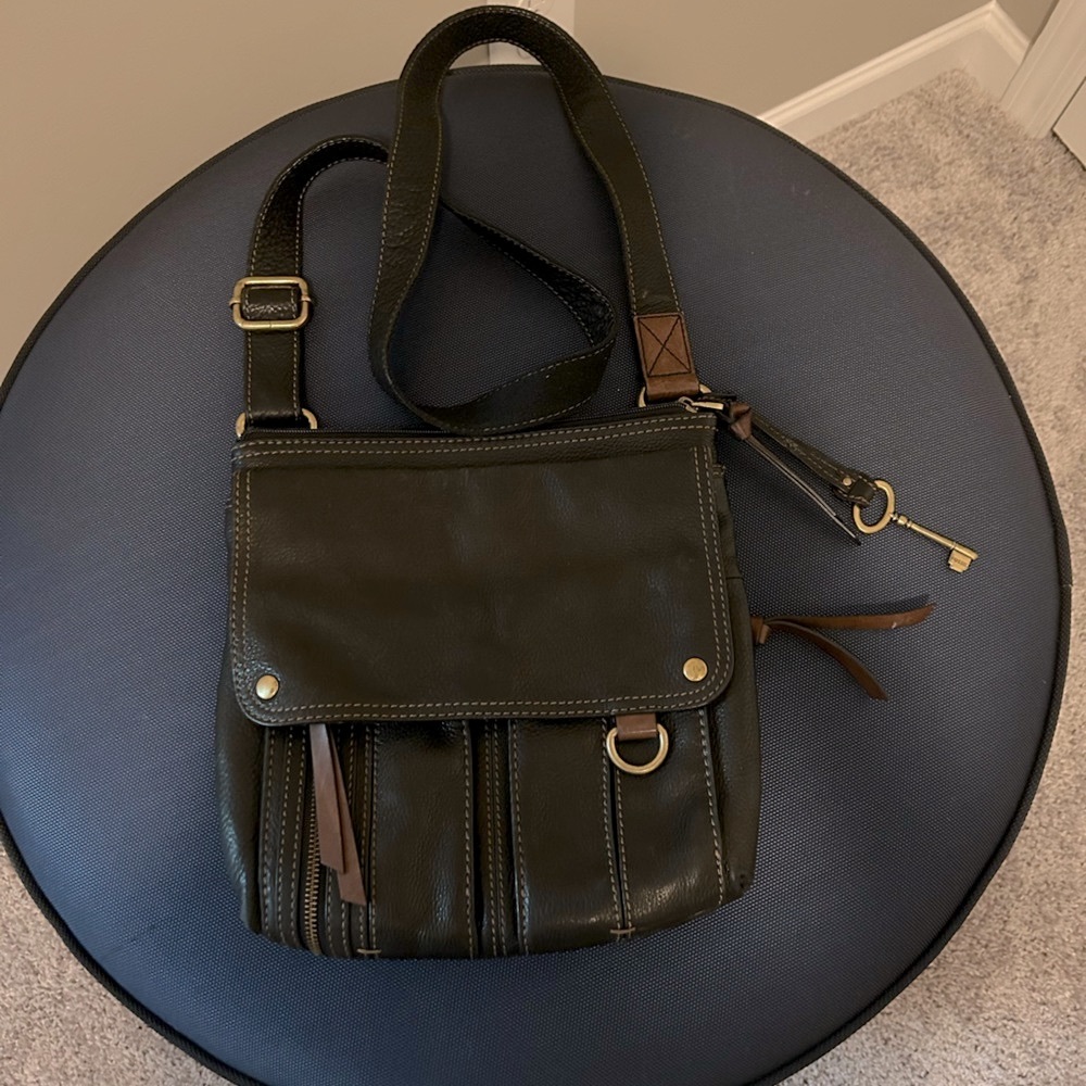 Fossil leather crossbody.